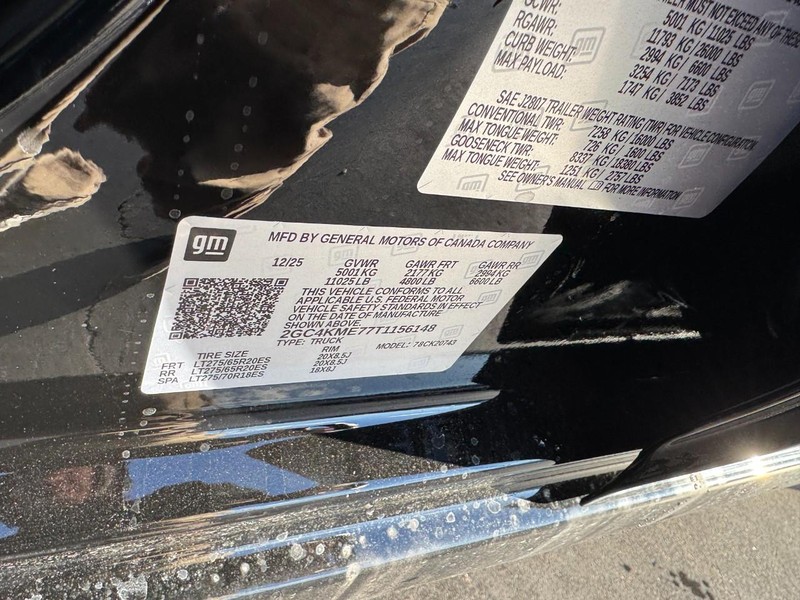 Chevrolet Silverado 2500HD Vehicle Image 18