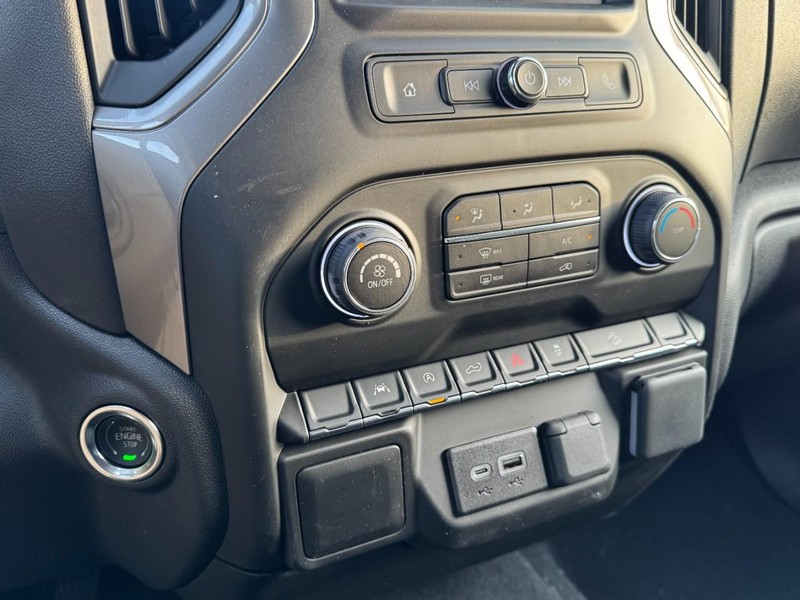 Chevrolet Silverado 1500 Vehicle Image 14