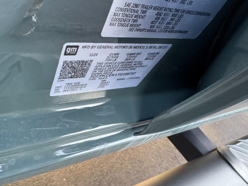 Chevrolet Silverado 1500 Vehicle Image 18