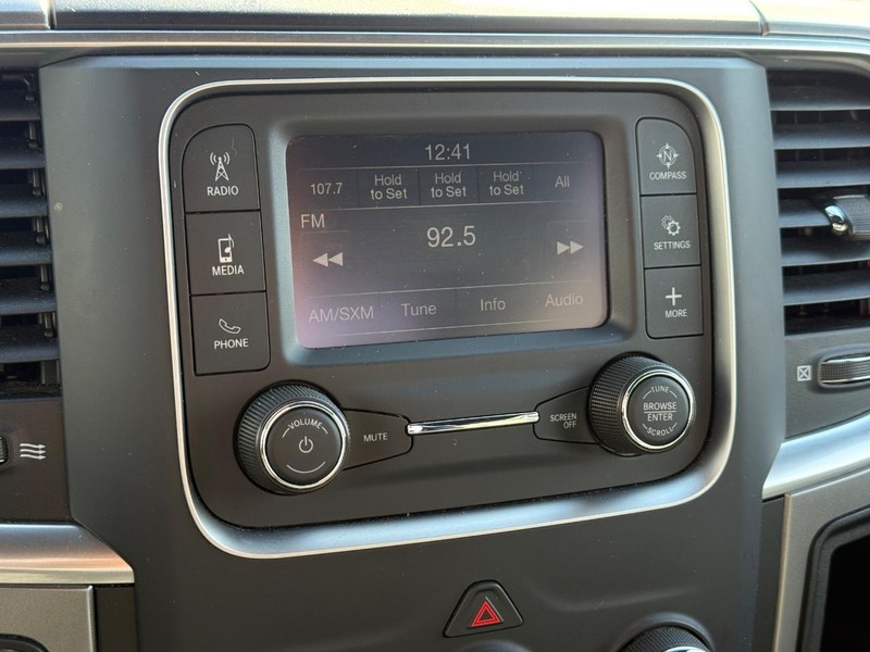 Ram 1500 Classic Vehicle Image 15