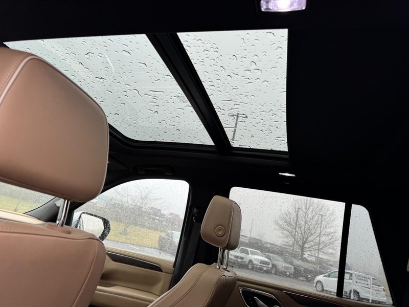 Chevrolet Tahoe Vehicle Image 11