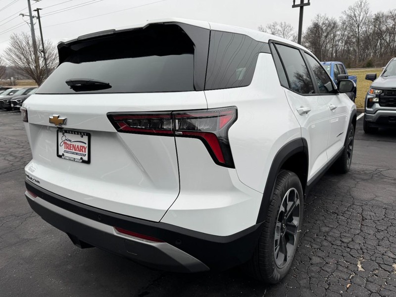 Chevrolet Equinox Vehicle Image 03