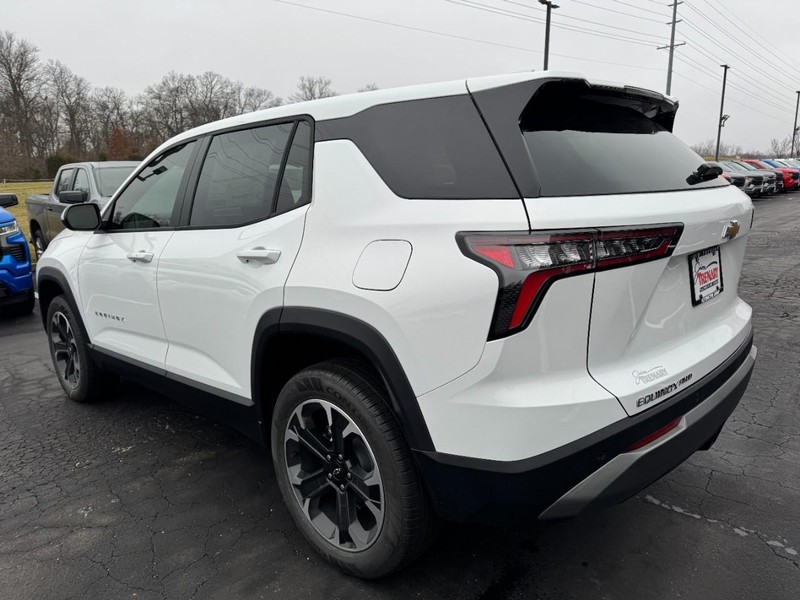 Chevrolet Equinox Vehicle Image 05