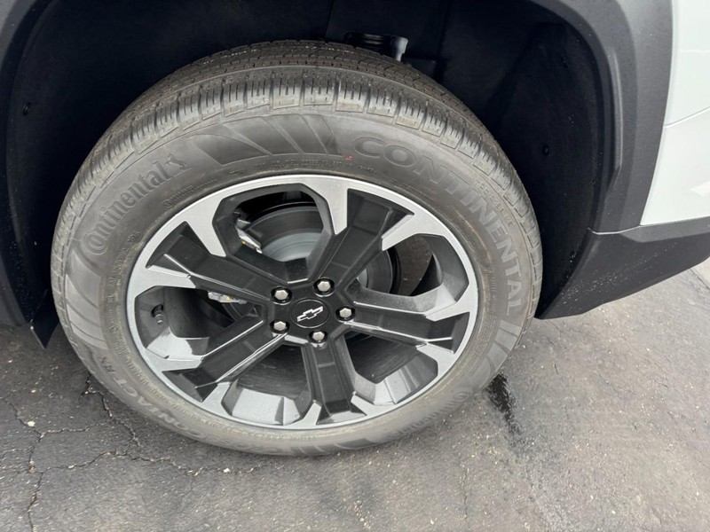 Chevrolet Equinox Vehicle Image 06