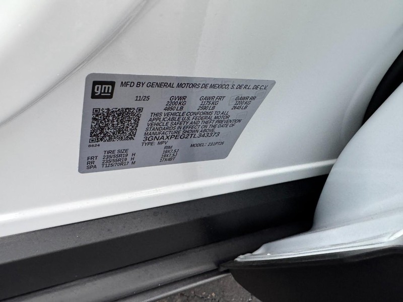 Chevrolet Equinox Vehicle Image 18