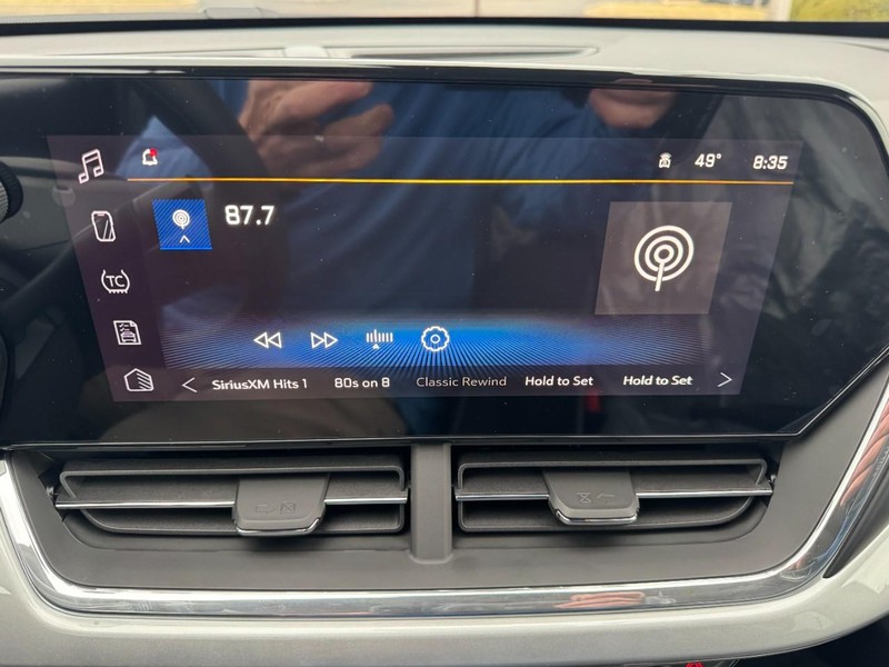 Chevrolet Trax Vehicle Image 11