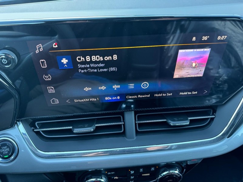 Chevrolet Trax Vehicle Image 12