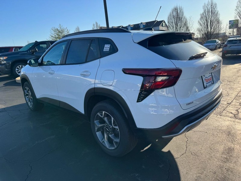 Chevrolet Trax Vehicle Image 05