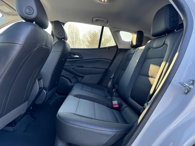 Chevrolet Trax Vehicle Image 07