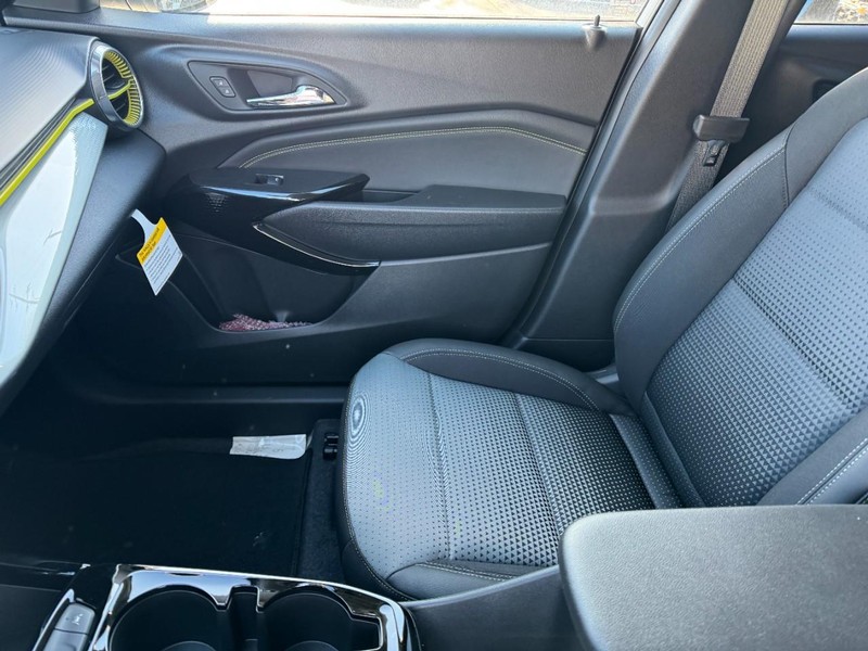 Chevrolet Trax Vehicle Image 08