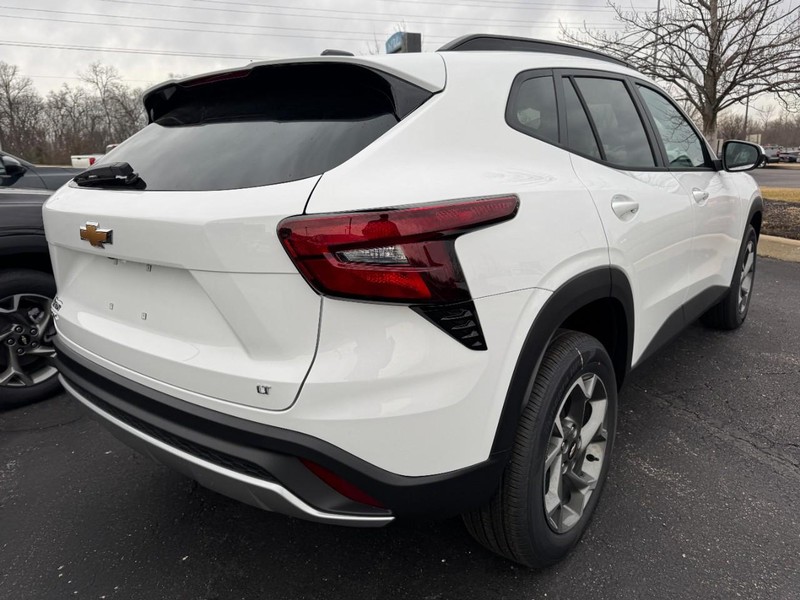 Chevrolet Trax Vehicle Image 03