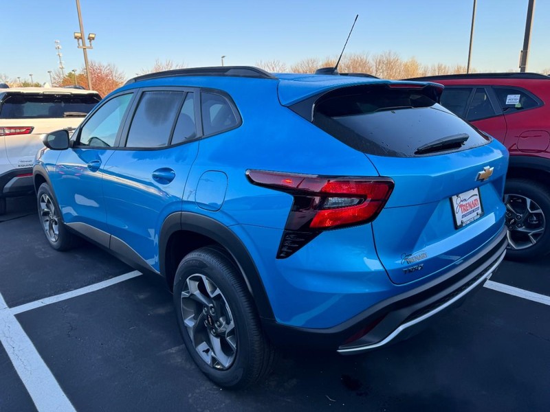 Chevrolet Trax Vehicle Image 03