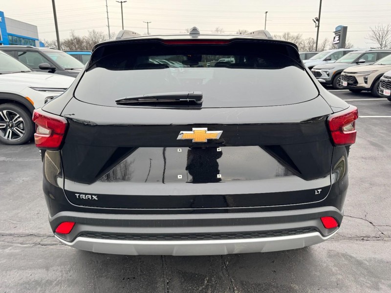 Chevrolet Trax Vehicle Image 04