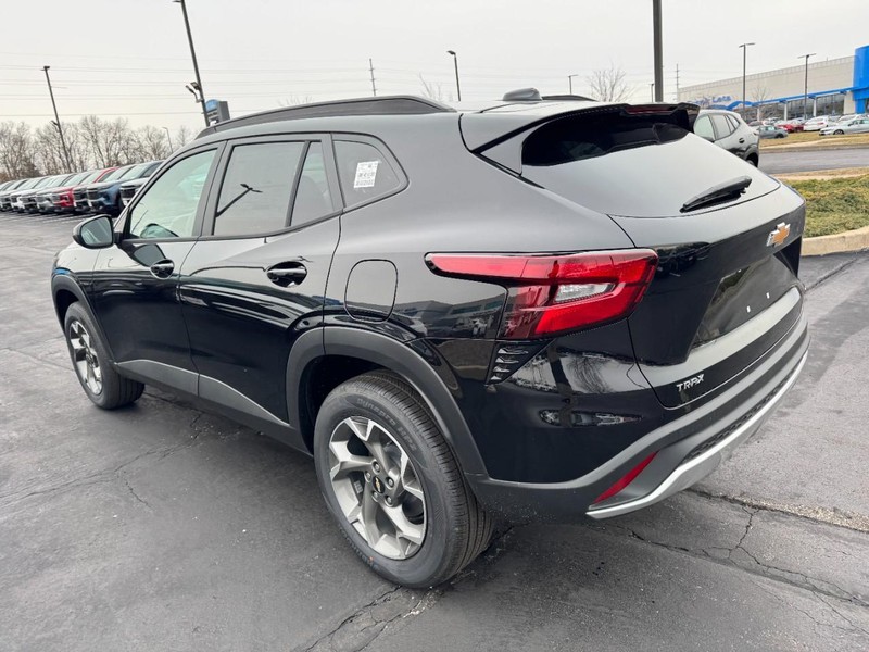 Chevrolet Trax Vehicle Image 05