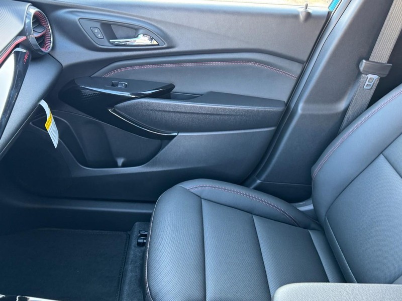 Chevrolet Trax Vehicle Image 08