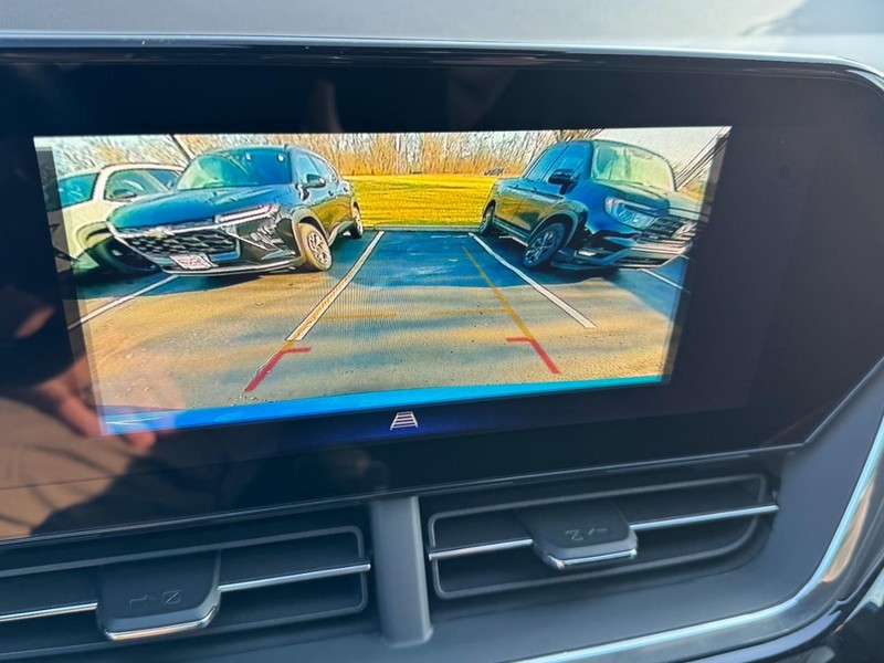 Chevrolet Trax Vehicle Image 15