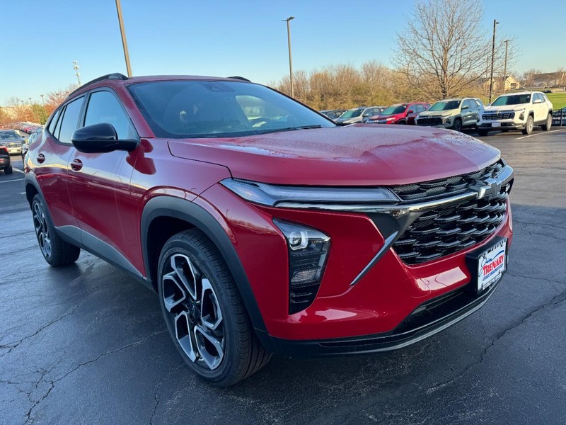 Chevrolet Trax Vehicle Image 02