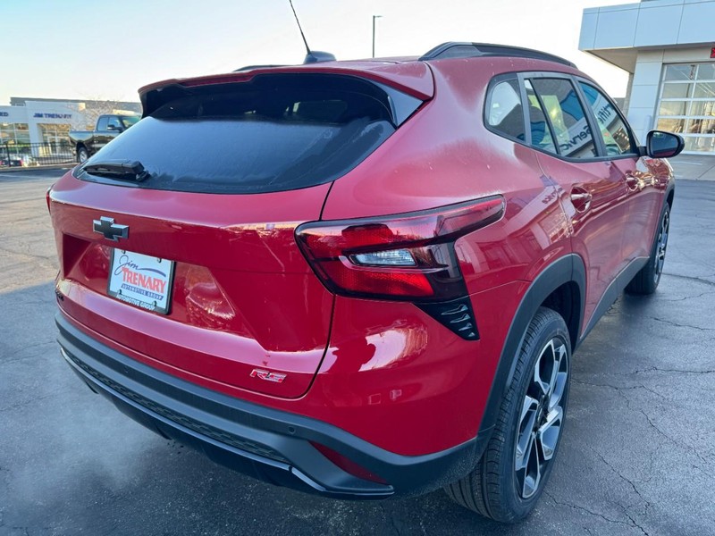 Chevrolet Trax Vehicle Image 03