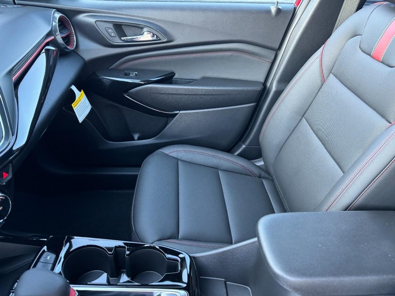 Chevrolet Trax Vehicle Image 08