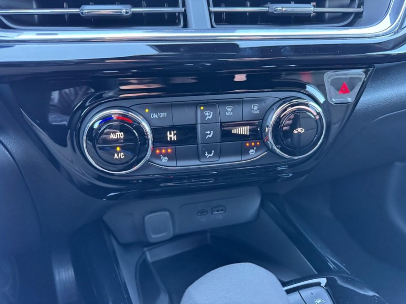 Chevrolet Trax Vehicle Image 13