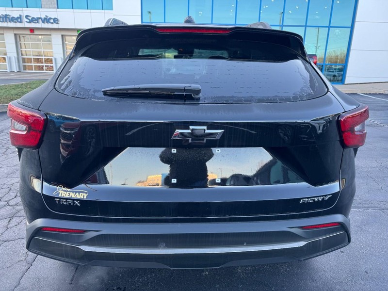 Chevrolet Trax Vehicle Image 04