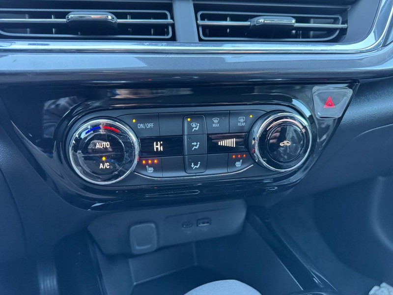 Chevrolet Trax Vehicle Image 11