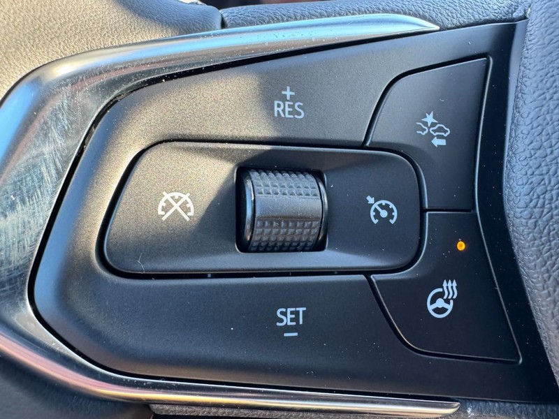 Chevrolet Trax Vehicle Image 11