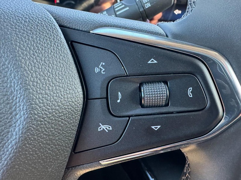 Chevrolet Trax Vehicle Image 12