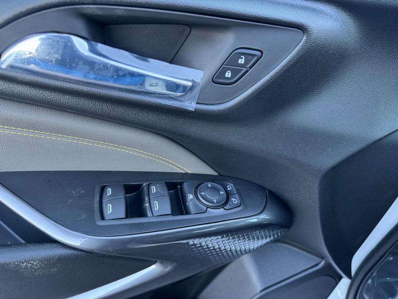 Chevrolet Trax Vehicle Image 08