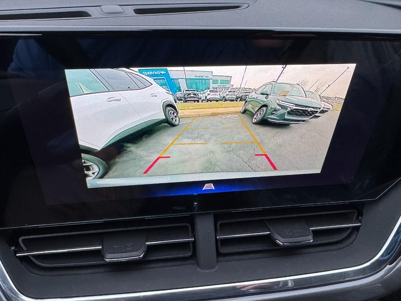 Chevrolet Trax Vehicle Image 13