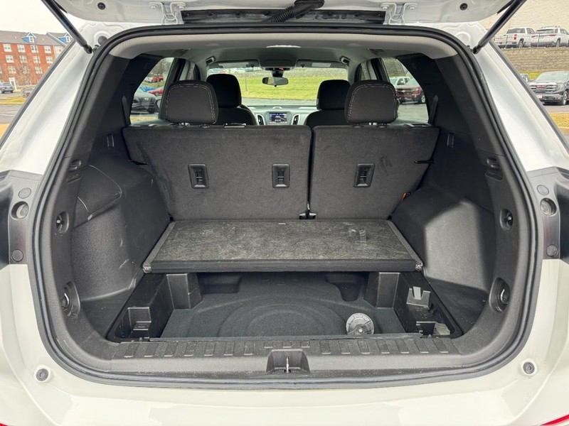 Chevrolet Equinox Vehicle Full-screen Gallery Image 06