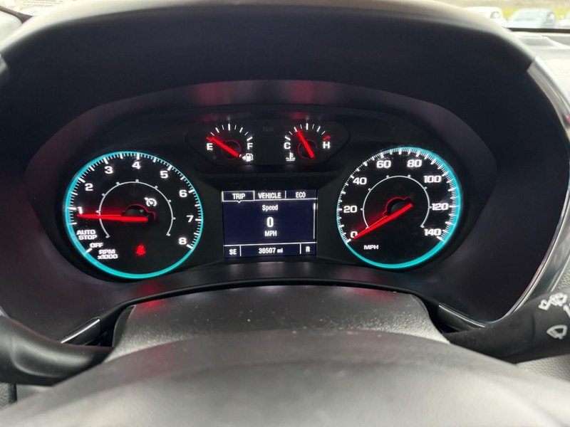 Chevrolet Equinox Vehicle Full-screen Gallery Image 22