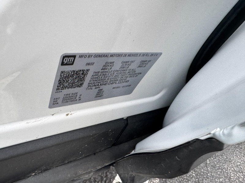 Chevrolet Equinox Vehicle Full-screen Gallery Image 23