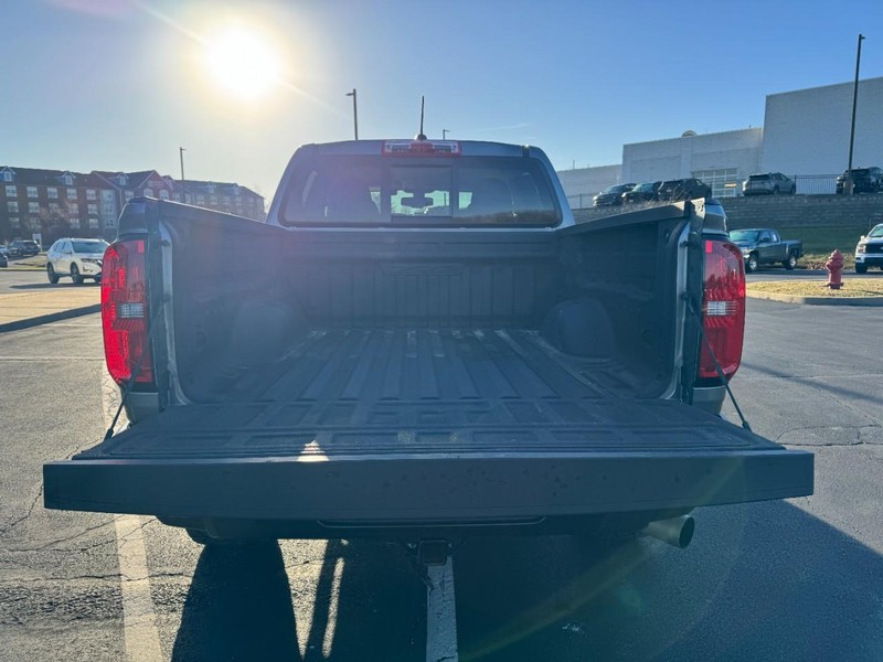 Chevrolet Colorado Vehicle Full-screen Gallery Image 06