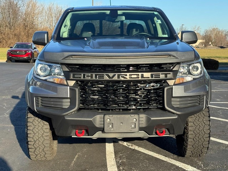 Chevrolet Colorado Vehicle Full-screen Gallery Image 09