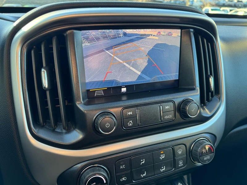 Chevrolet Colorado Vehicle Full-screen Gallery Image 20