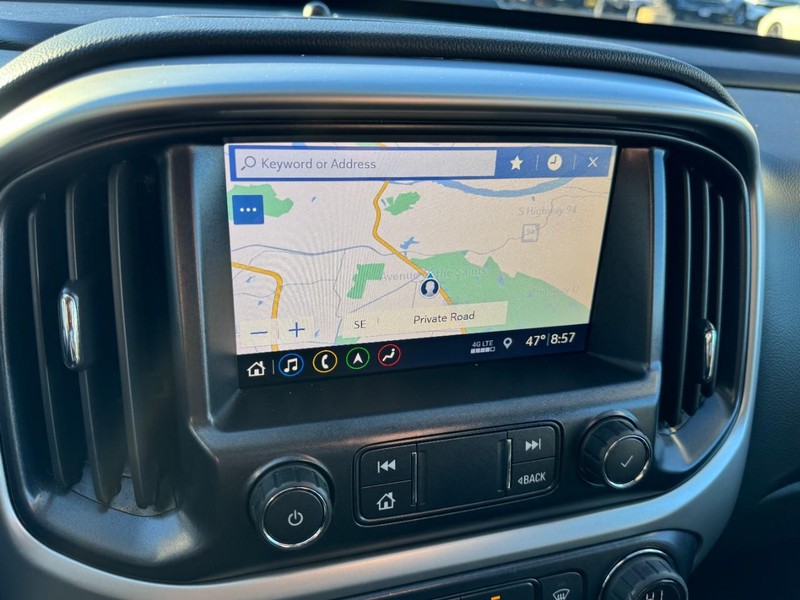 Chevrolet Colorado Vehicle Full-screen Gallery Image 22