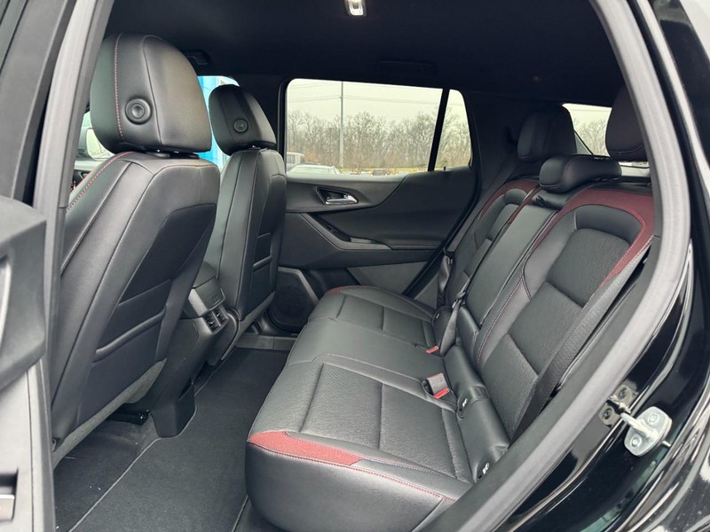 Chevrolet Equinox Vehicle Image 06