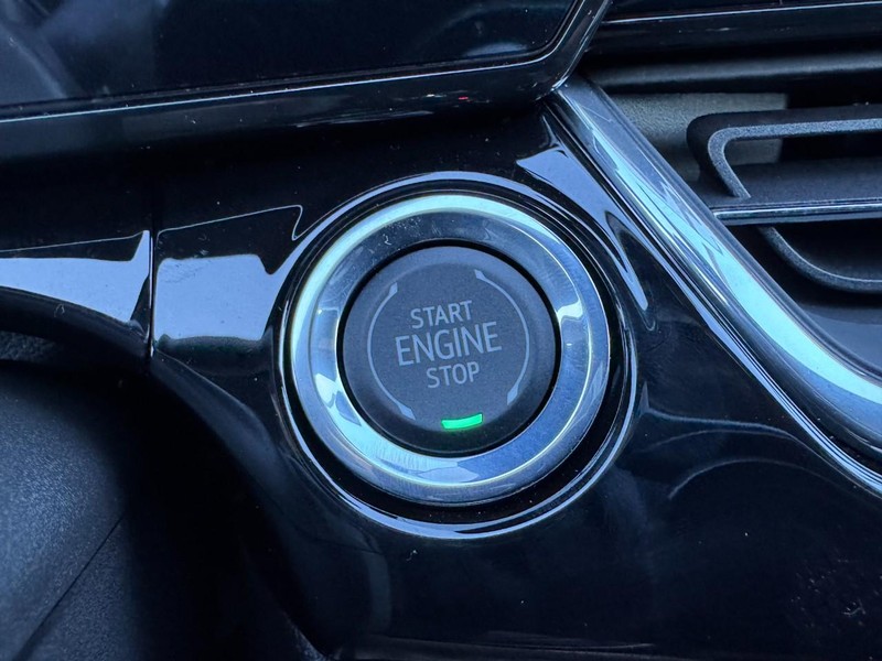 Chevrolet Trax Vehicle Image 13