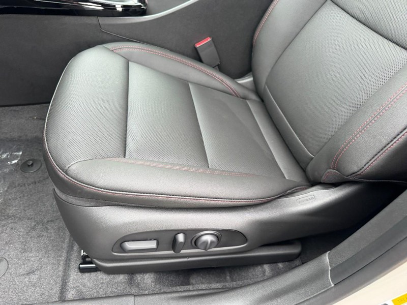 Chevrolet Trax Vehicle Image 08