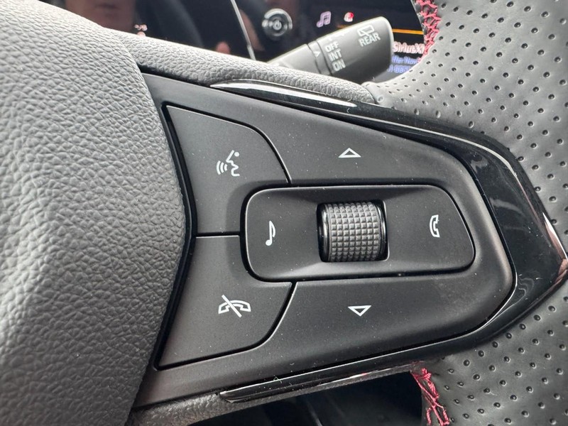 Chevrolet Trax Vehicle Image 11