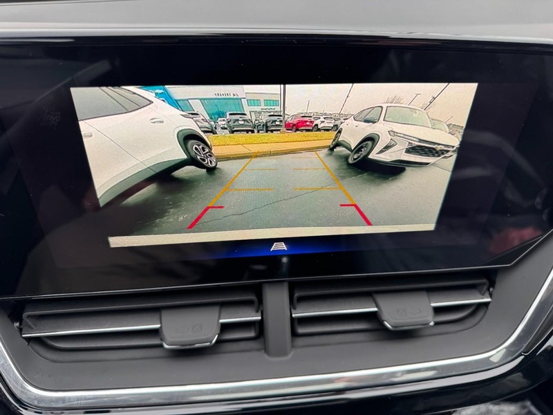 Chevrolet Trax Vehicle Image 14