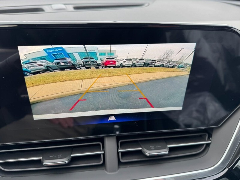 Chevrolet Trax Vehicle Image 13