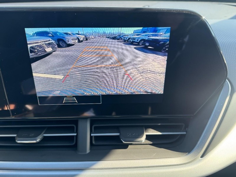 Chevrolet Trax Vehicle Image 15