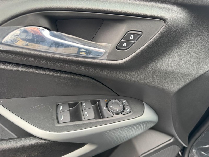 Chevrolet Trax Vehicle Image 08