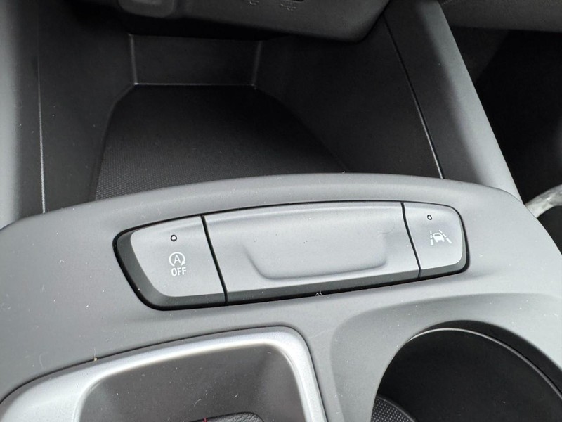 Chevrolet Trax Vehicle Image 14