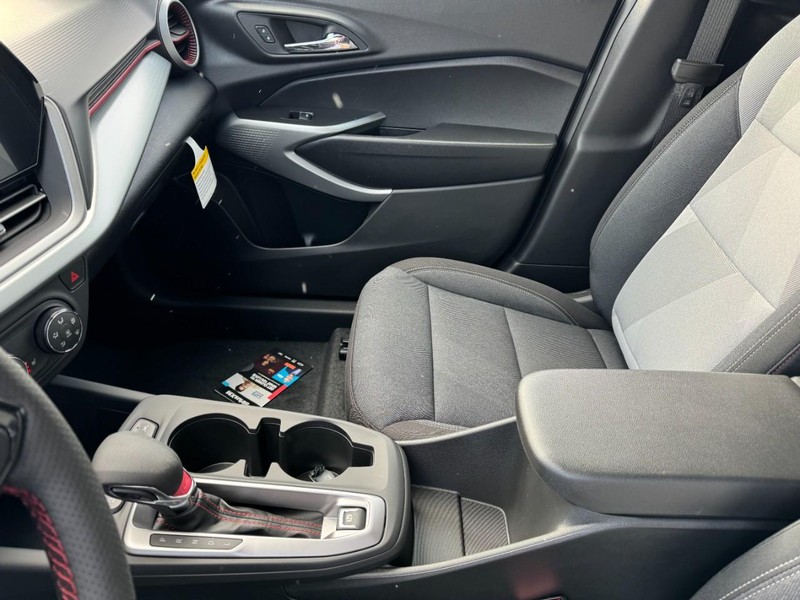 Chevrolet Trax Vehicle Image 08