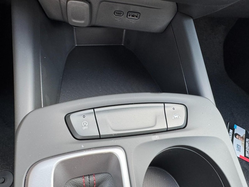 Chevrolet Trax Vehicle Image 16