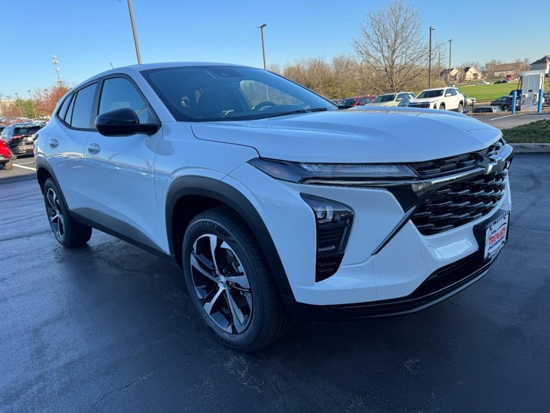 Chevrolet Trax Vehicle Image 02