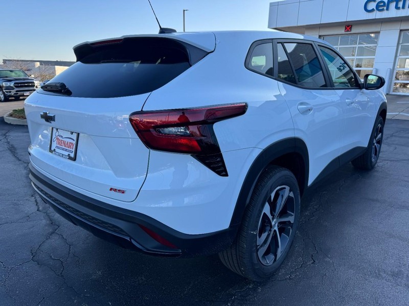 Chevrolet Trax Vehicle Image 03